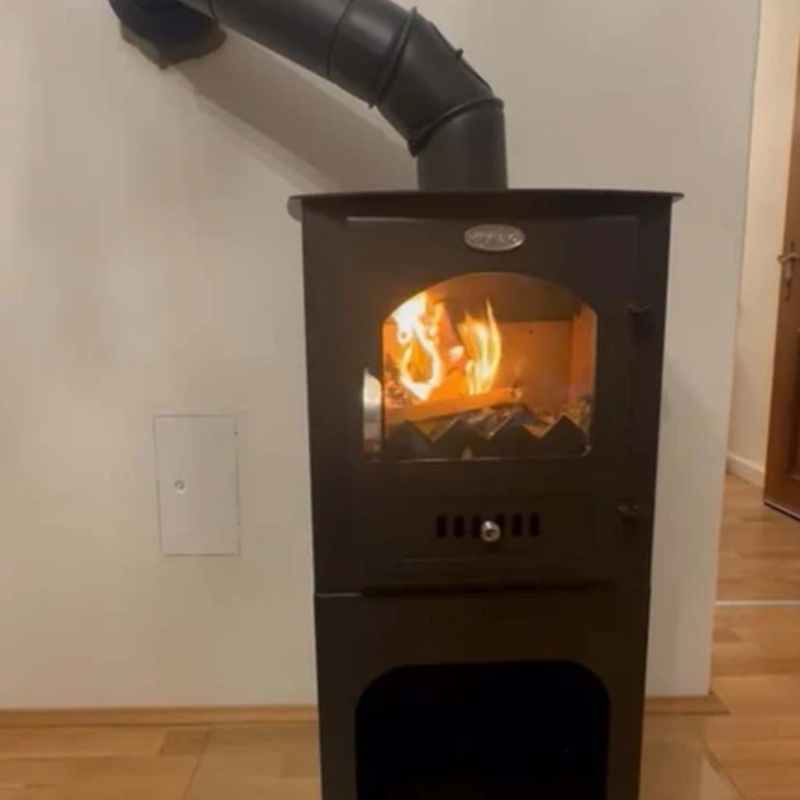 Eine fertige Ofenmontage